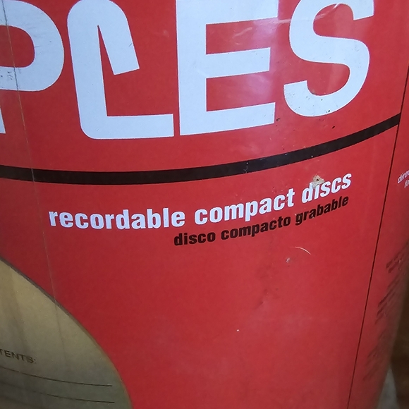 Staples Brand CD -R 100 Pack 80 minutes - Picture 4 of 5